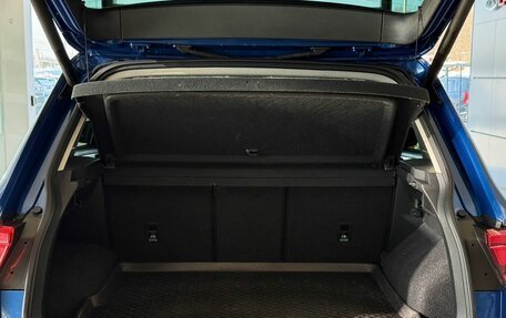 Volkswagen Tiguan II, 2020 год, 2 375 000 рублей, 16 фотография