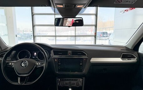 Volkswagen Tiguan II, 2020 год, 2 375 000 рублей, 10 фотография