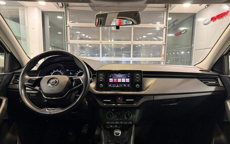 Skoda Rapid II, 2021 год, 1 645 000 рублей, 11 фотография