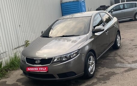 KIA Cerato III, 2010 год, 650 000 рублей, 2 фотография