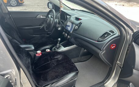 KIA Cerato III, 2010 год, 650 000 рублей, 17 фотография