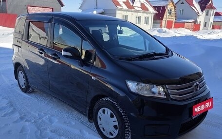 Honda Freed I, 2011 год, 1 110 000 рублей, 4 фотография
