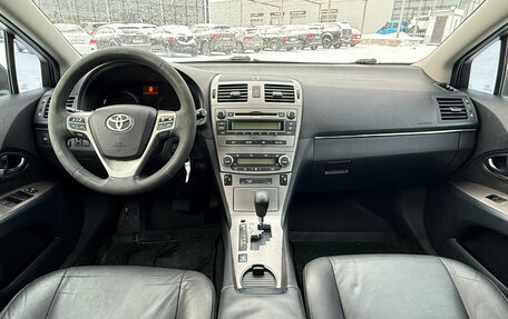 Toyota Avensis III рестайлинг, 2011 год, 999 000 рублей, 11 фотография