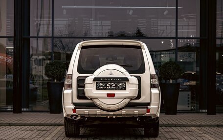 Mitsubishi Pajero IV, 2014 год, 2 035 000 рублей, 5 фотография