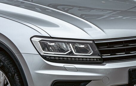 Volkswagen Tiguan II, 2019 год, 2 095 000 рублей, 8 фотография