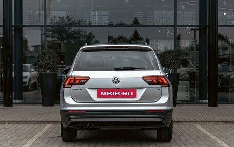 Volkswagen Tiguan II, 2019 год, 2 095 000 рублей, 5 фотография