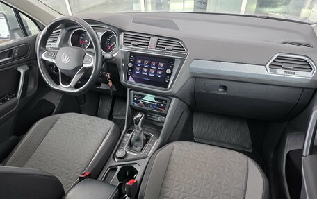 Volkswagen Tiguan II, 2021 год, 3 149 000 рублей, 5 фотография