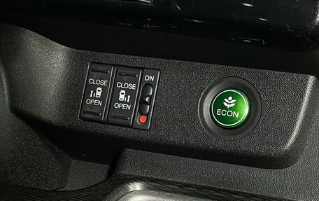 Honda Stepwgn IV, 2018 год, 2 197 000 рублей, 13 фотография