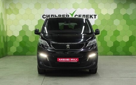Peugeot Traveller I, 2018 год, 2 049 000 рублей, 3 фотография