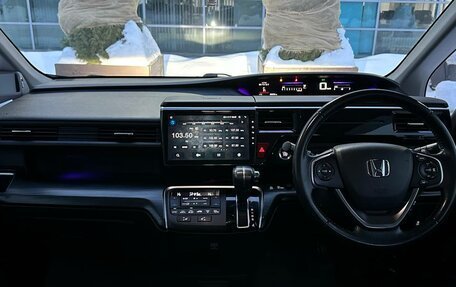 Honda Stepwgn IV, 2015 год, 2 120 000 рублей, 7 фотография