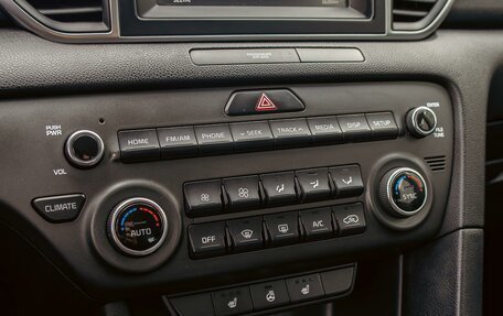 KIA Sportage IV рестайлинг, 2018 год, 1 565 000 рублей, 15 фотография