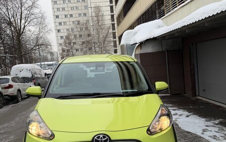 Toyota Sienta II, 2016 год, 1 499 999 рублей, 1 фотография