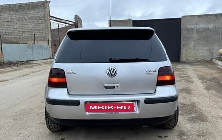 Volkswagen Golf V, 2003 год, 450 000 рублей, 3 фотография