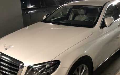 Mercedes-Benz E-Класс, 2017 год, 4 390 000 рублей, 1 фотография