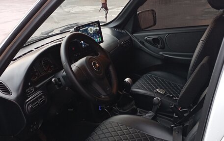 Chevrolet Niva I рестайлинг, 2016 год, 850 000 рублей, 6 фотография