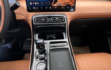 Geely Atlas, 2025 год, 2 999 999 рублей, 12 фотография