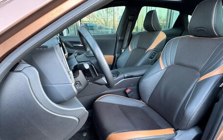 Toyota Crown, 2024 год, 6 100 008 рублей, 8 фотография