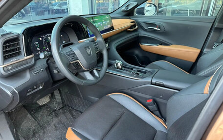 Toyota Crown, 2024 год, 6 100 008 рублей, 6 фотография