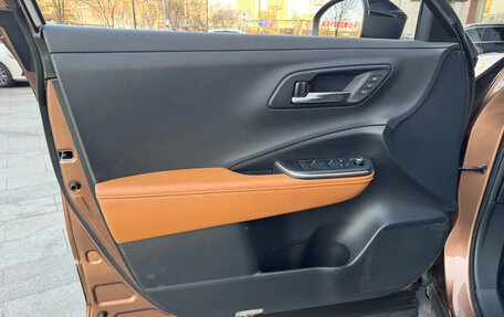 Toyota Crown, 2024 год, 6 100 008 рублей, 13 фотография