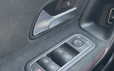 Mercedes-Benz A-Класс, 2020 год, 2 650 000 рублей, 16 фотография