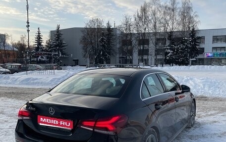 Mercedes-Benz A-Класс, 2020 год, 2 650 000 рублей, 3 фотография