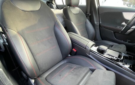 Mercedes-Benz A-Класс, 2020 год, 2 650 000 рублей, 25 фотография