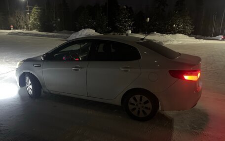 KIA Rio III рестайлинг, 2012 год, 800 000 рублей, 2 фотография