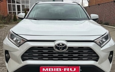 Toyota RAV4, 2019 год, 2 800 000 рублей, 1 фотография