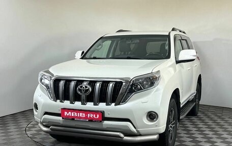 Toyota Land Cruiser Prado 150 рестайлинг 2, 2015 год, 3 150 000 рублей, 1 фотография