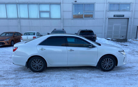 Toyota Camry, 2016 год, 1 990 000 рублей, 4 фотография