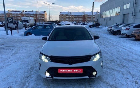 Toyota Camry, 2016 год, 1 990 000 рублей, 2 фотография