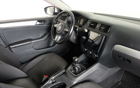 Volkswagen Jetta VI, 2013 год, 819 000 рублей, 12 фотография