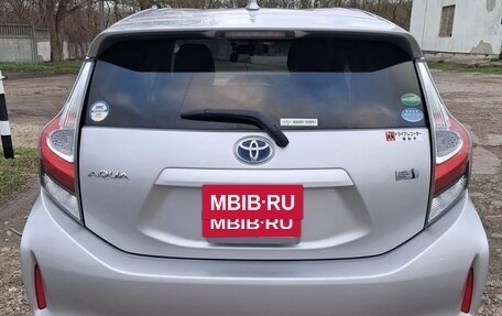 Toyota Aqua I, 2019 год, 1 350 000 рублей, 4 фотография