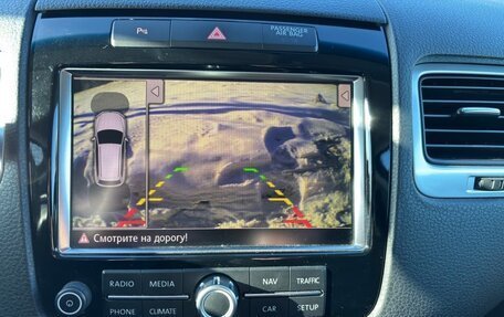 Volkswagen Touareg III, 2011 год, 1 750 000 рублей, 10 фотография