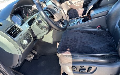 Volkswagen Touareg III, 2011 год, 1 750 000 рублей, 9 фотография