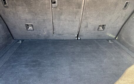 Volkswagen Touareg III, 2011 год, 1 750 000 рублей, 17 фотография