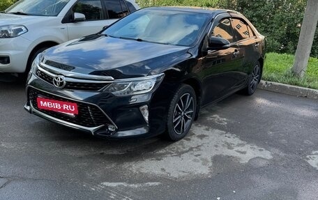 Toyota Camry, 2017 год, 2 390 000 рублей, 2 фотография