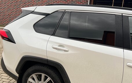 Toyota RAV4, 2019 год, 2 800 000 рублей, 5 фотография