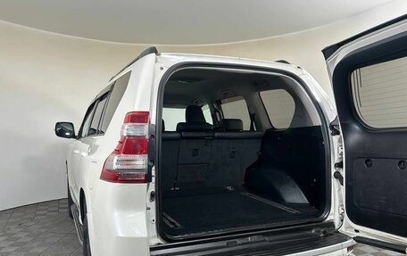 Toyota Land Cruiser Prado 150 рестайлинг 2, 2015 год, 3 150 000 рублей, 12 фотография