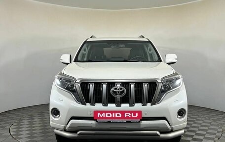Toyota Land Cruiser Prado 150 рестайлинг 2, 2015 год, 3 150 000 рублей, 2 фотография