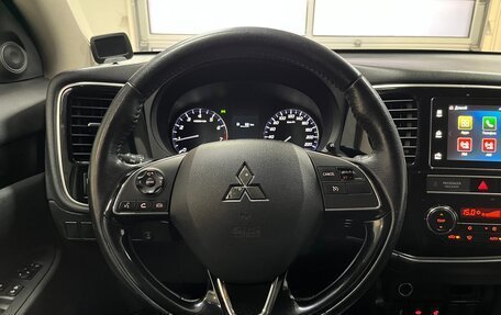 Mitsubishi Outlander III рестайлинг 3, 2019 год, 2 100 000 рублей, 12 фотография