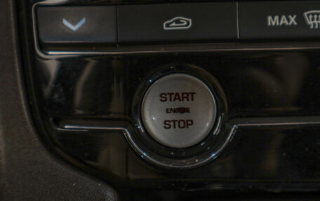 Jaguar E-Pace, 2017 год, 2 919 000 рублей, 18 фотография