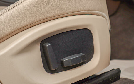 Jaguar E-Pace, 2017 год, 2 919 000 рублей, 22 фотография