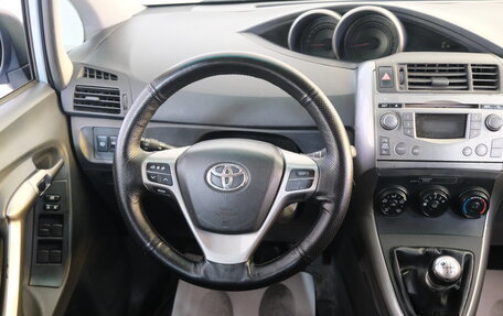Toyota Verso I, 2009 год, 919 000 рублей, 12 фотография