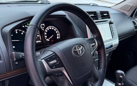 Toyota Land Cruiser Prado 150 рестайлинг 2, 2019 год, 6 150 000 рублей, 9 фотография