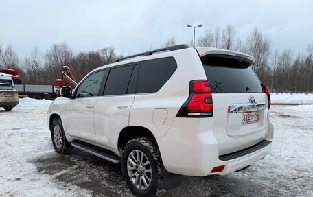 Toyota Land Cruiser Prado 150 рестайлинг 2, 2019 год, 6 150 000 рублей, 6 фотография