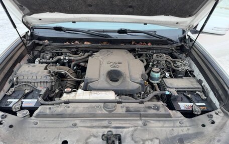 Toyota Land Cruiser Prado 150 рестайлинг 2, 2019 год, 6 150 000 рублей, 16 фотография