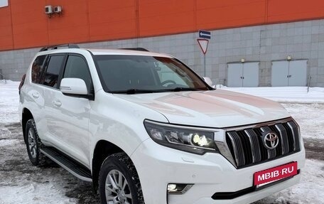 Toyota Land Cruiser Prado 150 рестайлинг 2, 2019 год, 6 150 000 рублей, 2 фотография