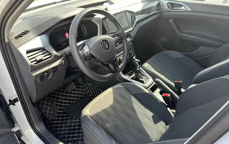 Volkswagen T-Cross I, 2023 год, 1 245 002 рублей, 8 фотография