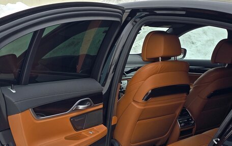 BMW 7 серия, 2018 год, 4 200 000 рублей, 24 фотография